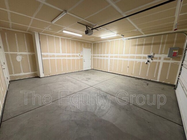 Foto del edificio - 2234 S Oakhurst Ct