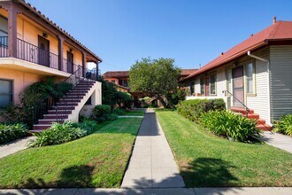 Building Photo - 3772 10th Ave