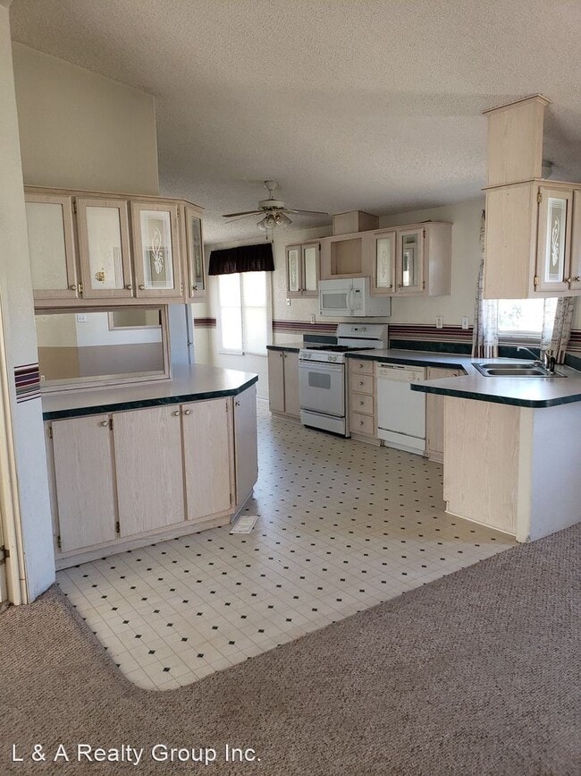 Building Photo - 3 br, 2 bath House - 1894 Lamina Loop