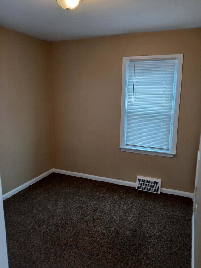 Foto del edificio - 12075 Rossiter St