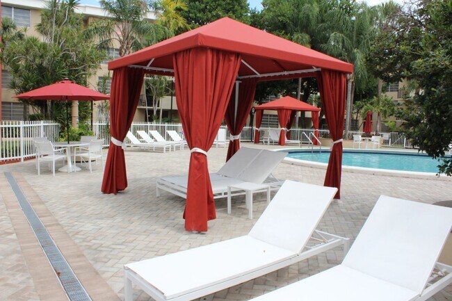 Foto del edificio - 9375 SW 77th Ave