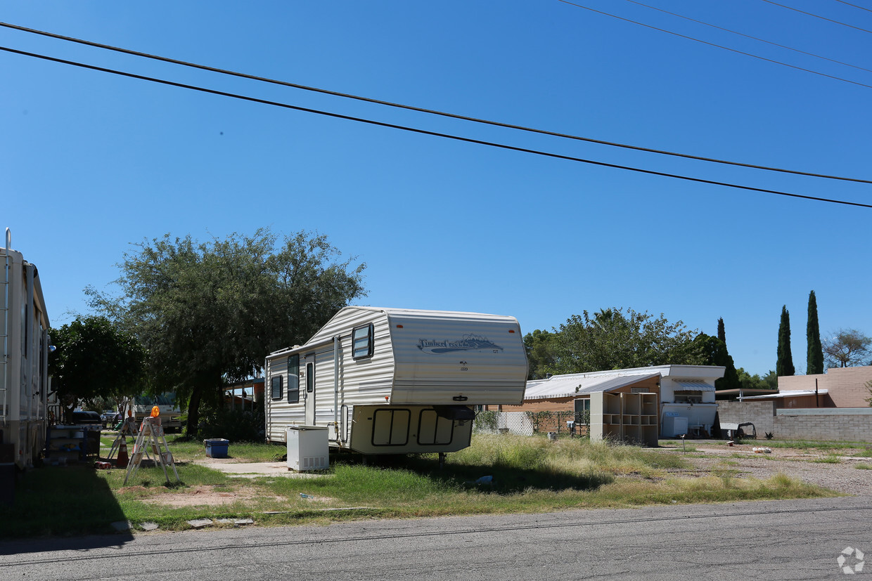 Building Photo - Linda Vista Trailer Park