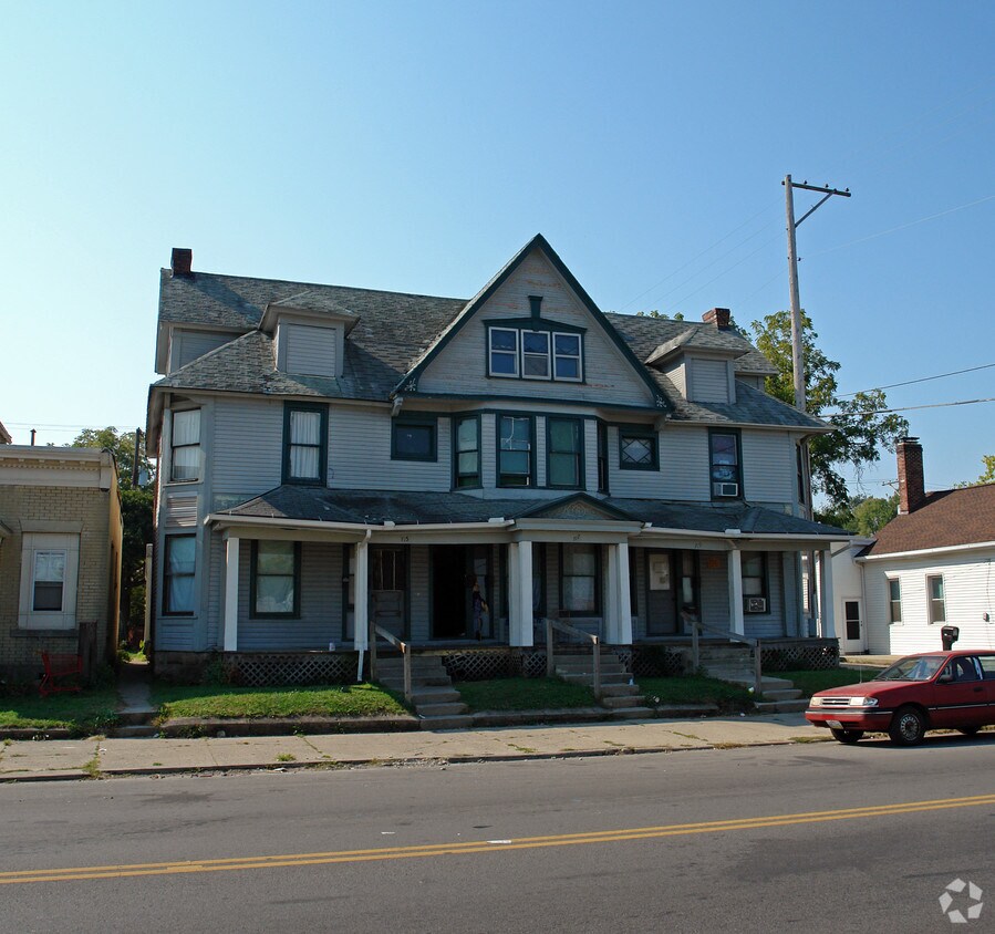 Foto del edificio - 715-719 W Main St