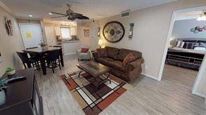 Foto principal - 12100 Melville Dr