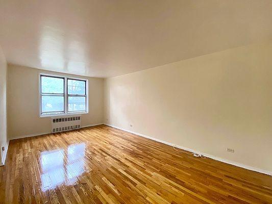 Foto del edificio - 2 bedroom in Bronx NY 10465