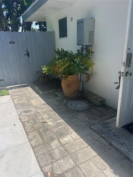 Foto del edificio - 1320 NE 27th Ave