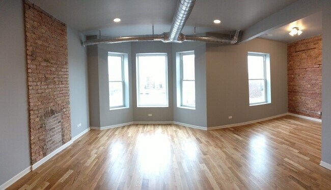 Foto del edificio - 6342 S Ingleside Ave