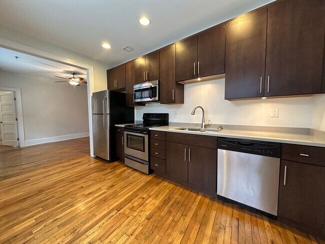 Building Photo - 444 Haywood Rd