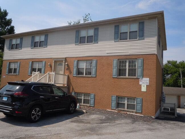 Building Photo - 115 Maryknoll Dr