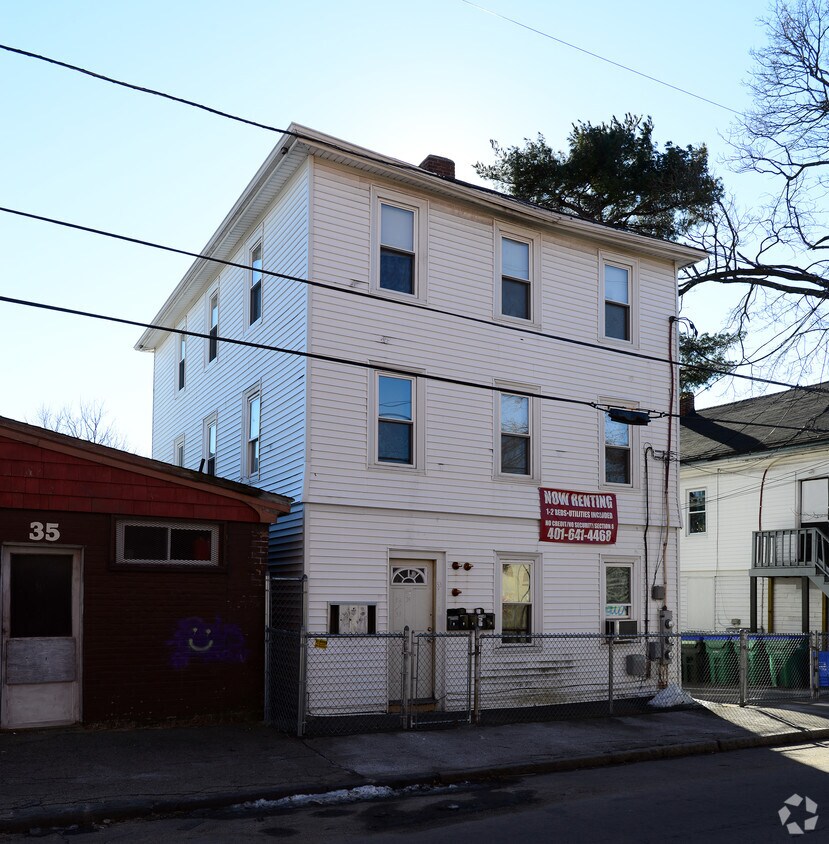 Building Photo - 31-33 Chaffee St
