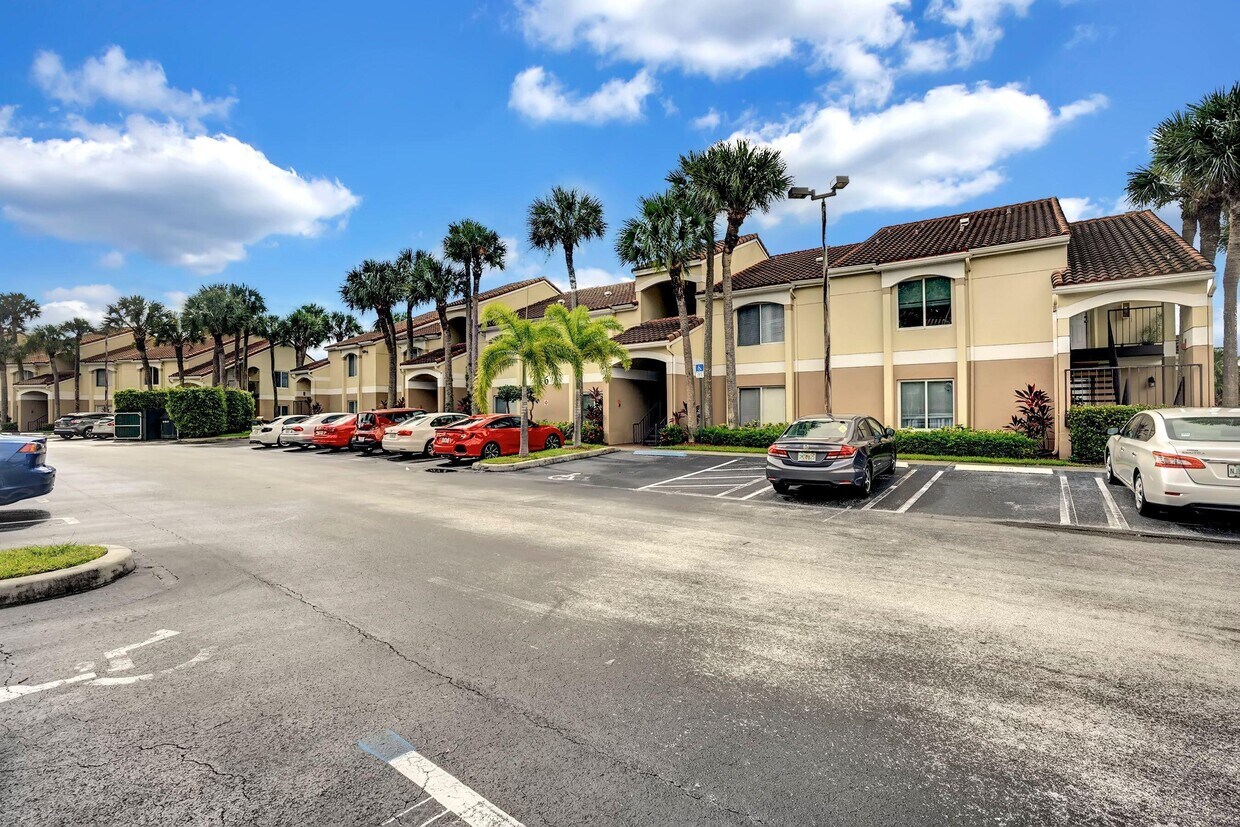 815 Boynton Beach Blvd Unit 6104, Boynton Beach, FL 33426 Condo for