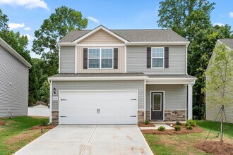 Building Photo - 6208 Lowe Ln
