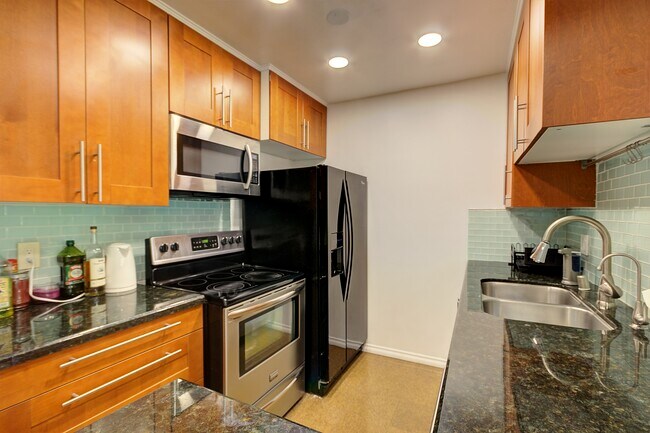 Foto del edificio - 7740 Redlands St