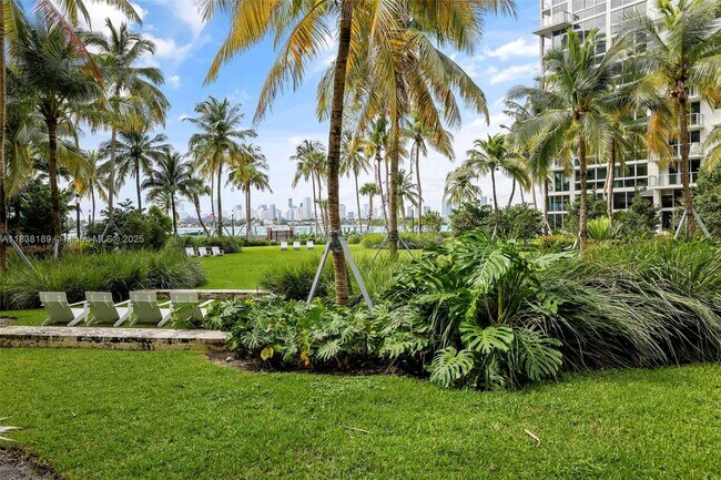 Foto del edificio - 1500 Bay Rd