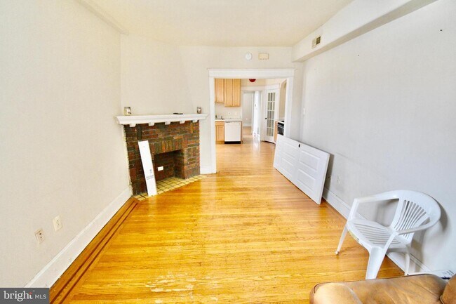 Building Photo - 3300 W Allegheny Ave