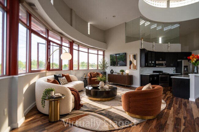 Foto del edificio - 1300 Northwest Blvd