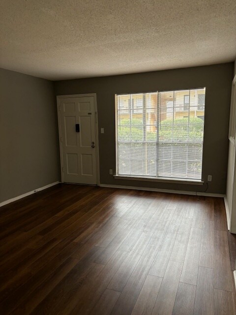 Building Photo - 3646 SPOTTSWOOD Ave