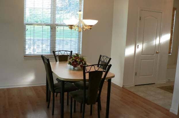 Building Photo - 2853 Falling Waters Dr
