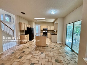 Building Photo - 2303 Mockingbird Dr