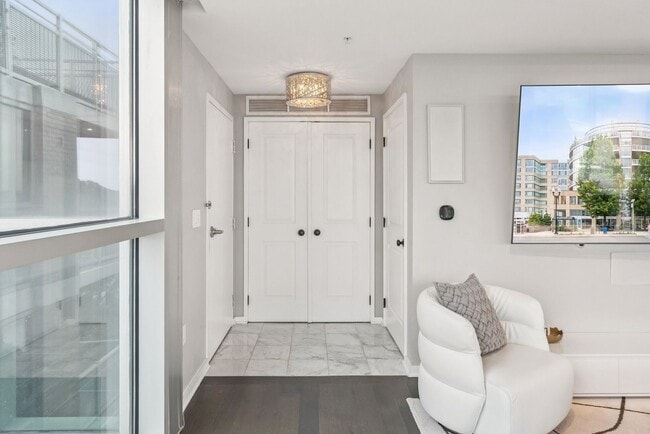 Building Photo - 3409 Wilson Blvd