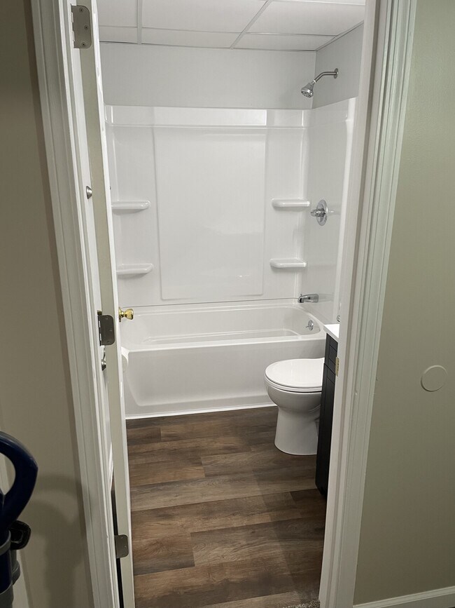 Foto del edificio - 1952 Ball Ave NE