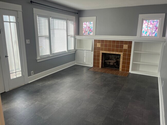 Foto del edificio - 3945 4th Ave