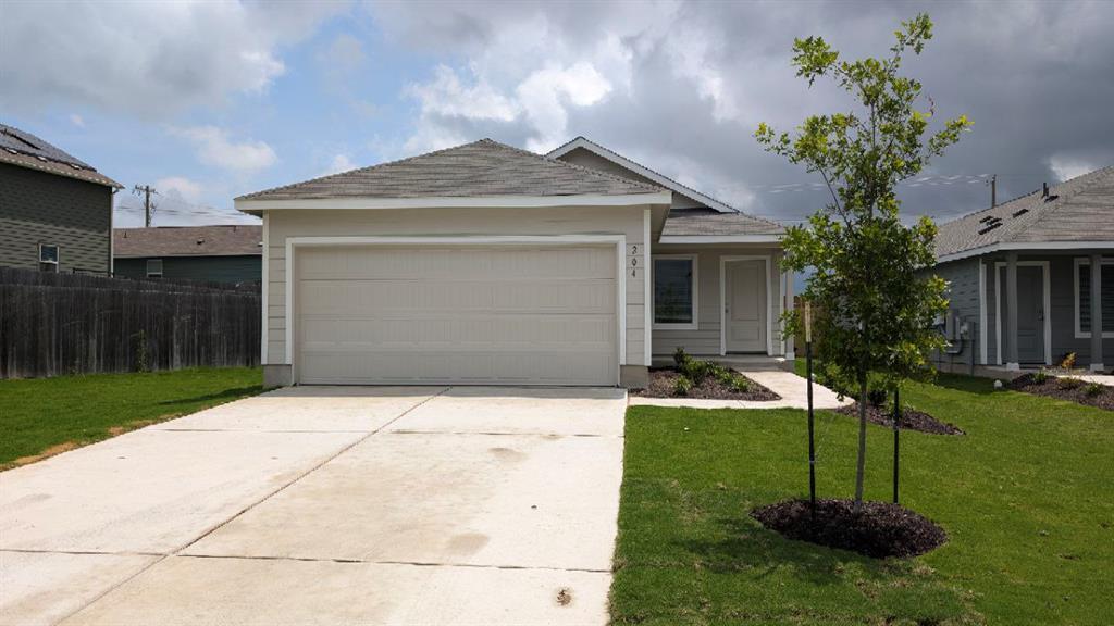 Foto principal - 204-204 Burt Rainey Ln