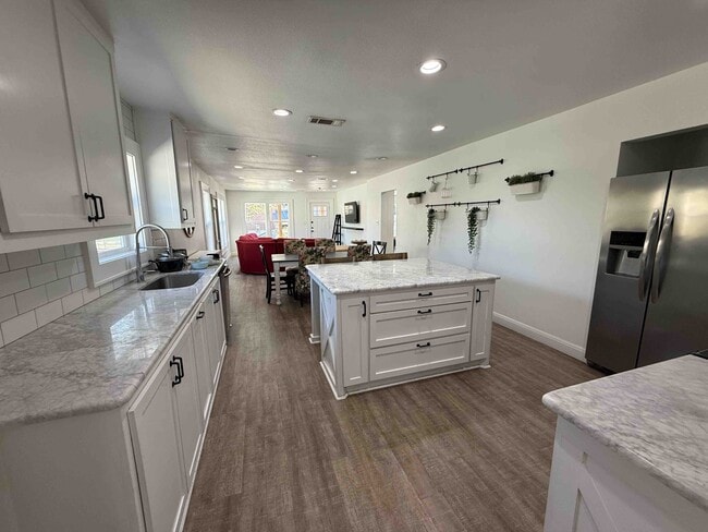 Foto del edificio - 2600 Townsend Dr