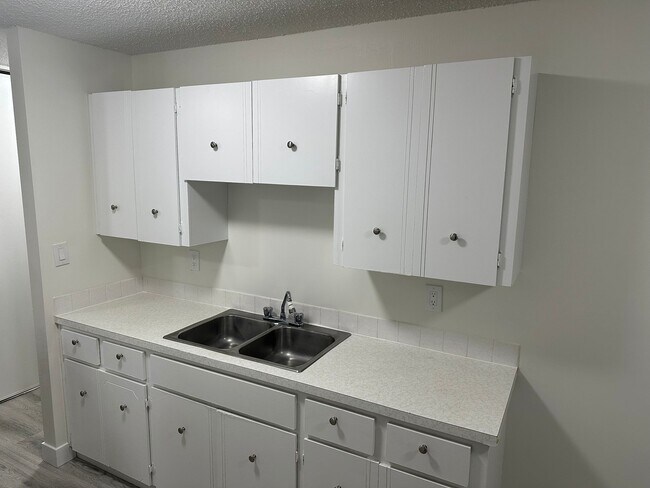 Photo du bâtiment - 4507-144 44 Ave