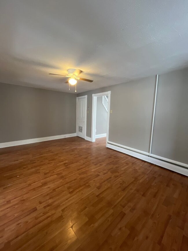 Building Photo - 2280 Main St