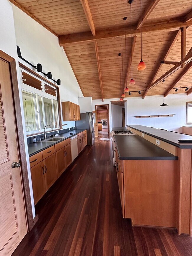 Foto del edificio - 4 Bedroom/ 2.5 Bath
