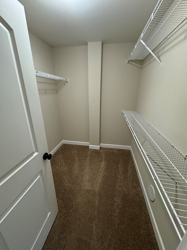 Foto del edificio - 159 W Division St