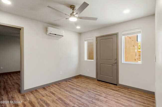 Foto del edificio - 1720 E Edison St