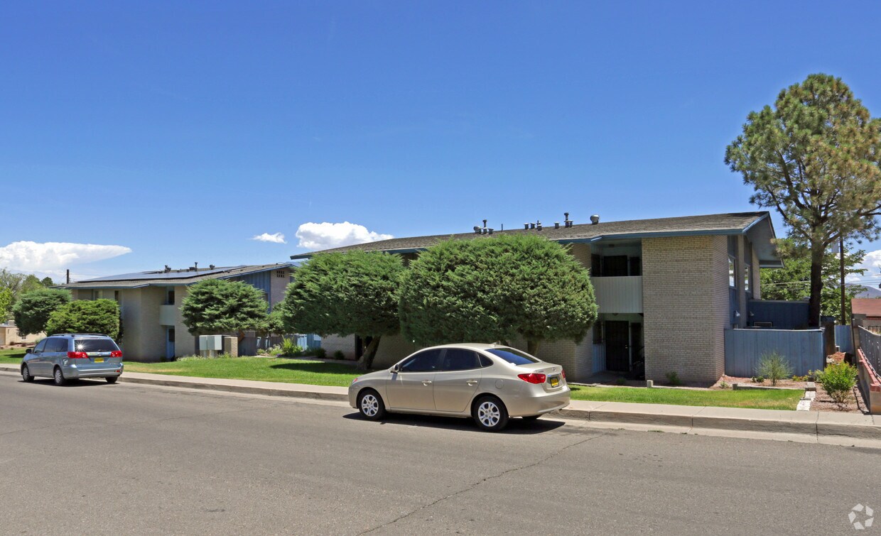 Highlander Apartments Apartments in Albuquerque, NM