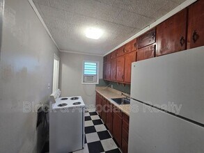 Building Photo - 3308 Archdale Rd