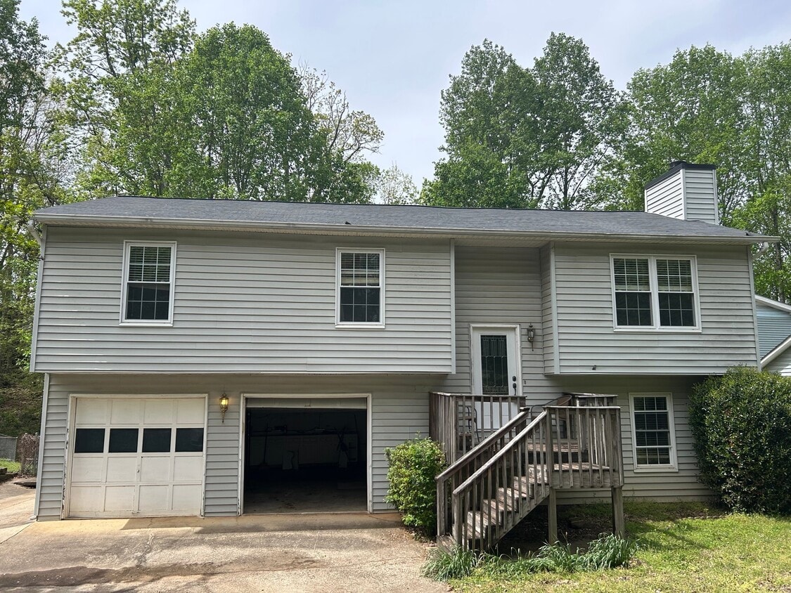 Photo - 5180 Sugar Crest Dr (Sugar Hill, GA)