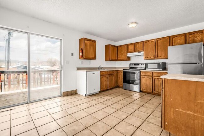 Foto del edificio - Charming Townhome in Beautiful Rangely, CO