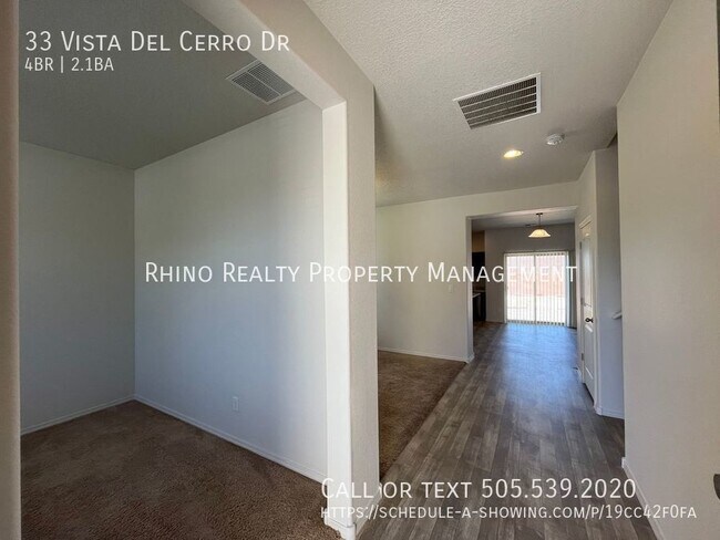 Building Photo - Spacious 4 Bedroom 2.5 Bathroom Home In Lo...