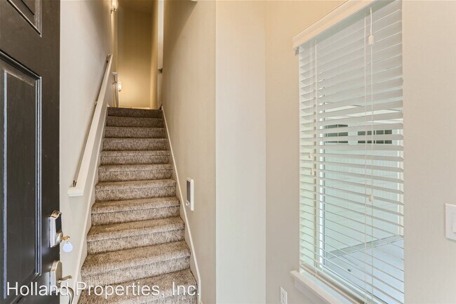 Foto del edificio - 2 br, 2.5 bath House - 472 NE Patricia Ann pl