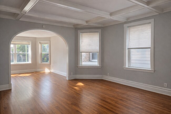 Foto del edificio - 3752 W Dickens Ave