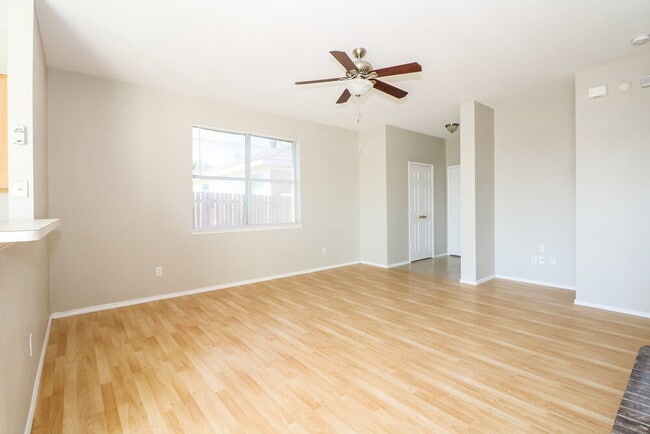 Building Photo - 1108 McKavett Dr