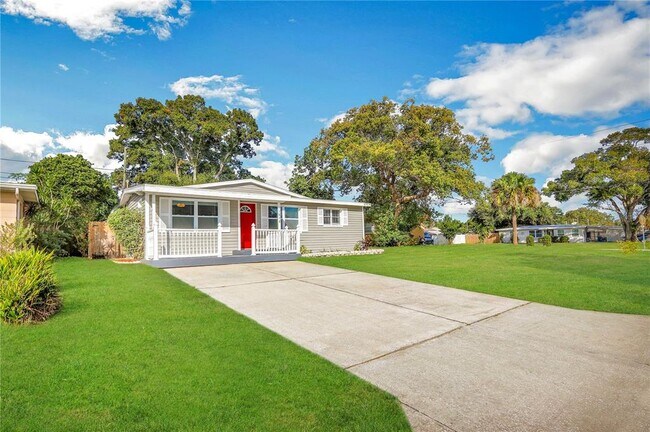 Foto del edificio - 11678 104th St