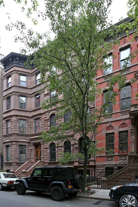 Building Photo - 108 W 78th St