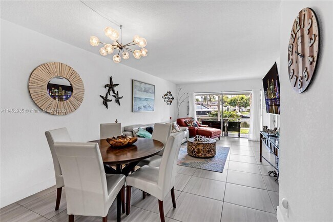 Foto del edificio - 455 Paradise Isle Blvd