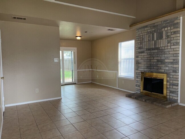 Building Photo - 3505 Winchester Dr