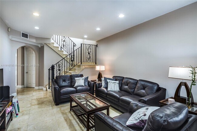 Foto del edificio - 3206 NE 212th St