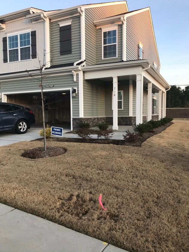 716 Creekway Dr, FuquayVarina, NC 27526 House Rental in Fuquay