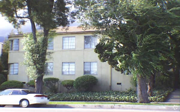 Building Photo - 609 W Foothill Blvd