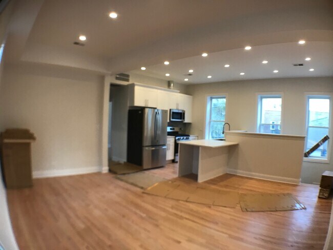 Foto del edificio - 846 N Hermitage Ave