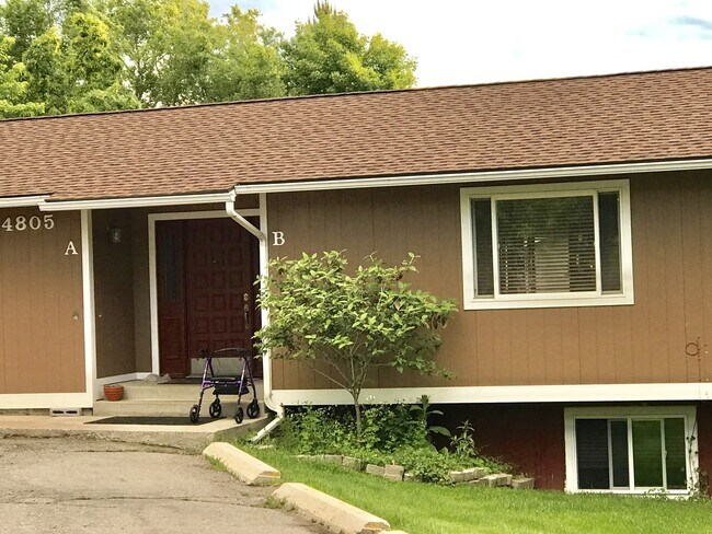 Foto del edificio - 4805 24th Ave